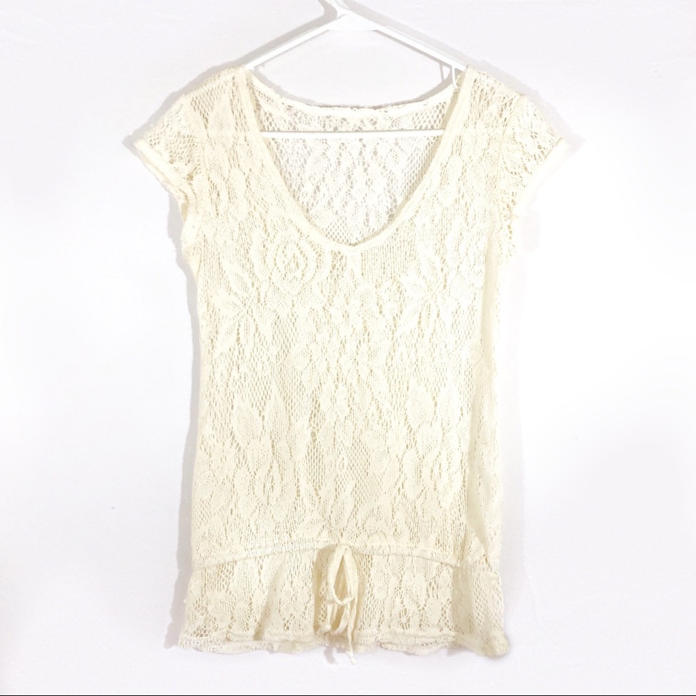 SHORT SLEEVE CROCHET TOP WITH TIE WAIST